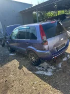 Ford Fusion ����