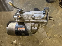 ������� Toyota Hilux 2810054150 2L 2810054150 ����
