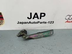 ����� ������ Audi Q3 2015 8U0823301, ����� 8U0823301 ����