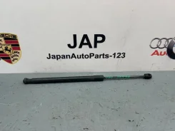 ����������� ��������� Audi TT 2008 8J8827552 8J8827552 ����