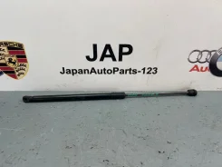 ����������� ��������� Audi A3 2010 8P4827552B 8P4827552B ����