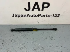 ����������� ������ Audi A1 2011 8X0823359 8X0823359 ����