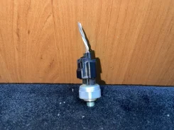 ������ �������� ����������� ������������ Nissan 921366J010 921366J010 ����