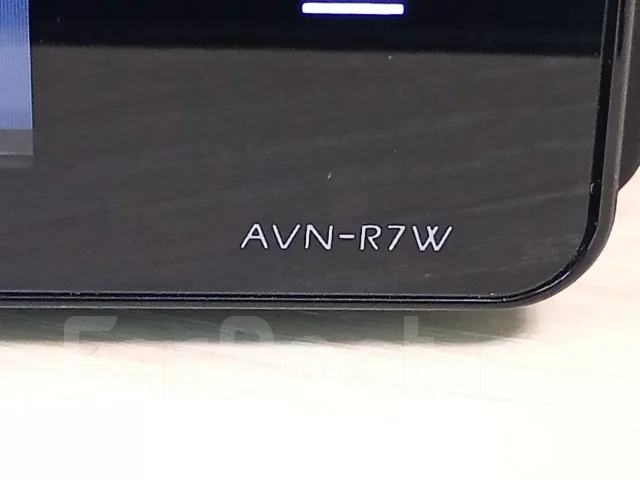 Eclipse AVN-R7W ����