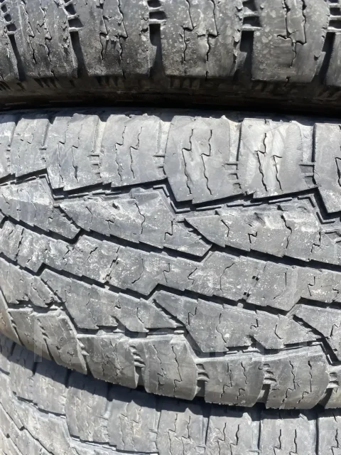 Nokian Rotiiva AT. ����� at, �/�, ����� 50 % ����
