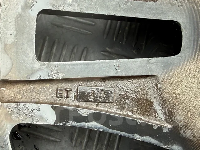 Ion Alloy. 9.0x20", 5x150, ET30 ����