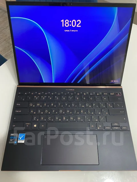 Asus ZenBook S14. 13.9", 2,8����, ��� 16 ��, ���� 1 000���, WiFi: 1, Bluetooth: 1, ����������� �� 7��. ����