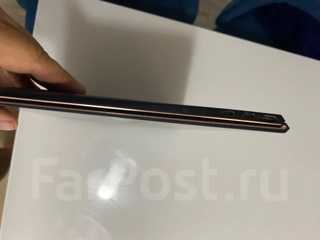 Asus ZenBook S14. 13.9", 2,8����, ��� 16 ��, ���� 1 000���, WiFi: 1, Bluetooth: 1, ����������� �� 7��. ����