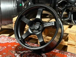 Advan Racing GT. 7.0x16", 4x100, ET38, �� 73,1���. ����