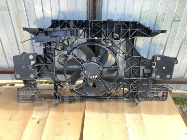 ������ �������� Renault Scenic 3 2009-2012 752100007R ����