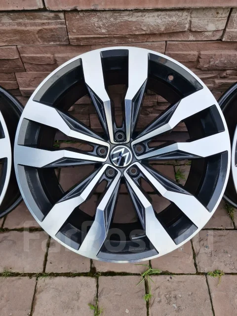 Dotz Suzuka. 8.5x20", 5x112, ET38, �� 57,1���. ����