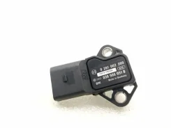 ������ ����������� �������� Audi A1 2010 038906051B 8X 1.4 CAXA 038906051B ����