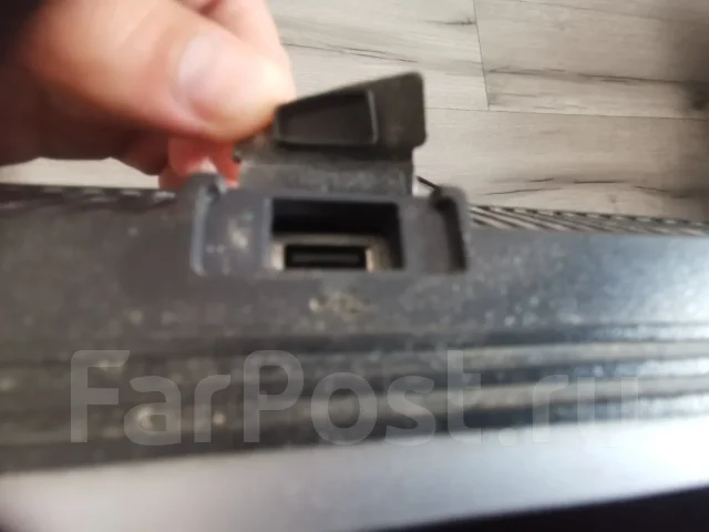 BenQ. 17" ����