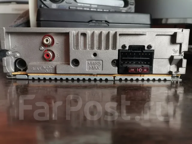 Sony CDX-GT200E ����