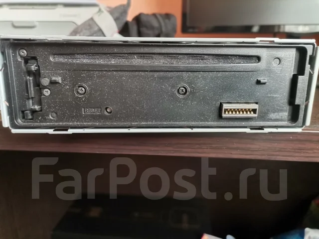 Sony CDX-GT200E ����