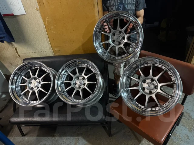 SSR Professor SP3. 10.0x18", 5x114.3, ET11 ����