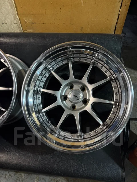 SSR Professor SP3. 10.0x18", 5x114.3, ET11 ����