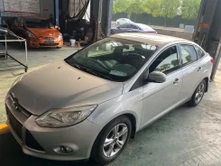 Ford Focus. CDDA ����