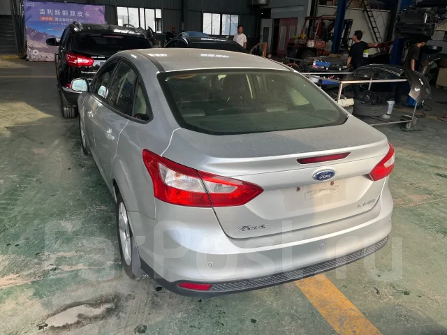 Ford Focus. CDDA ����