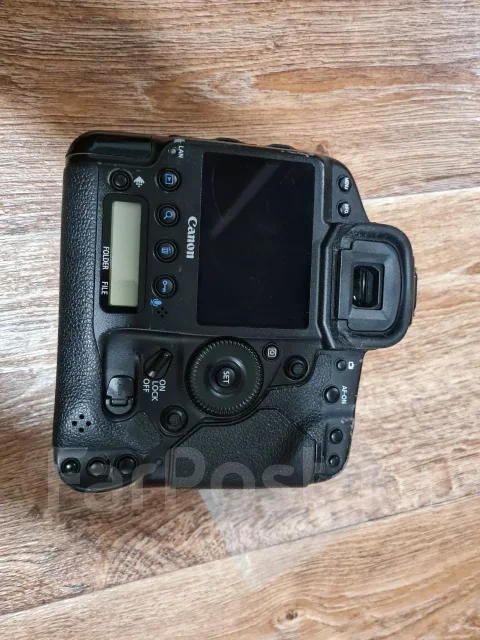 Canon EOS-1D X Body ����