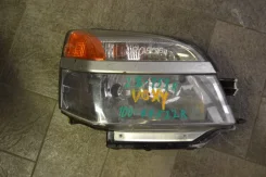 ���� Toyota Voxy 2001-2007 8111028640 R60, �������� ������ 8111028640 ����