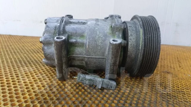 ���������� ������������ Renault Clio 8200819568A 3 8200819568A ����