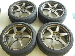 RAYS Volk Racing TE37 Saga