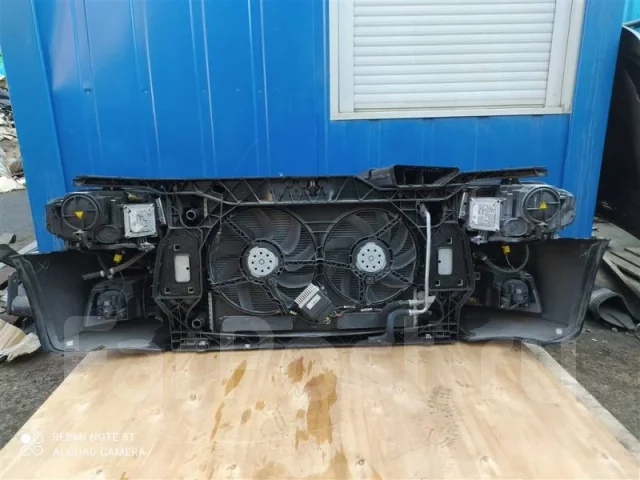 ������� ������ Audi A4 B8 2007-2012 8K0807105A 8K0807105A ����