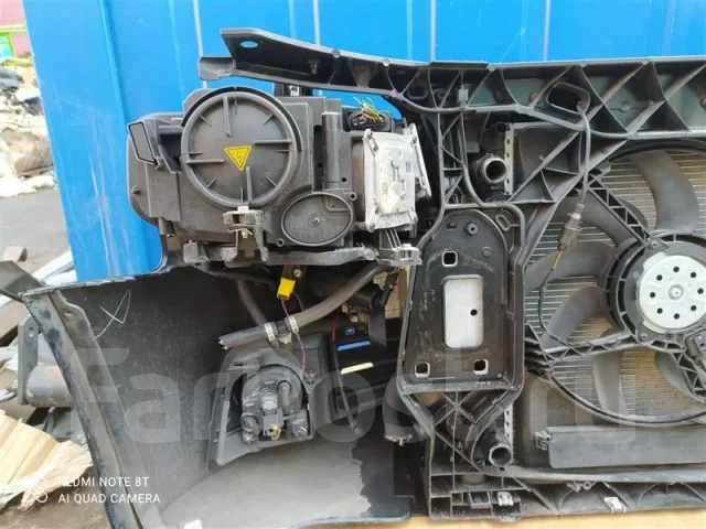 ������� ������ Audi A4 B8 2007-2012 8K0807105A 8K0807105A ����