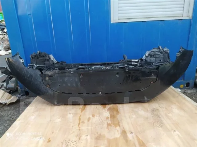 ������� ������ Audi A4 B8 2007-2012 8K0807105A 8K0807105A ����