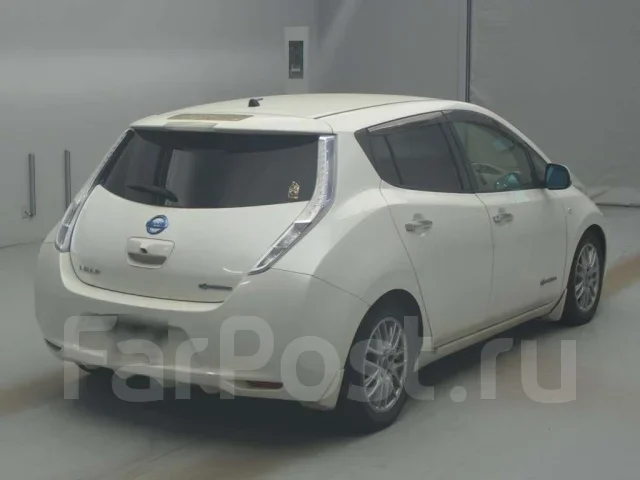 Nissan Leaf. AZE0, EM51 ����