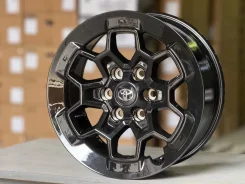 Fuel Off-Road Charger. 8.0x18", 6x139.7, ET5, �� 106,1���. ����