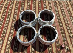 Black Racing. 5.0x14", ET15 ����