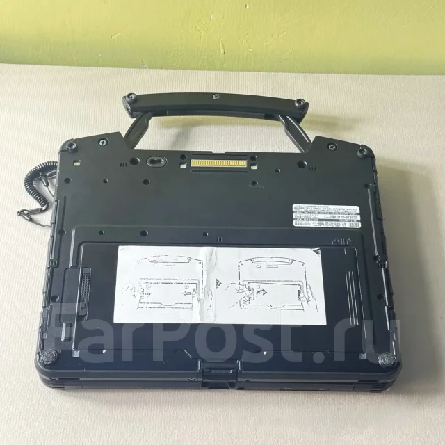 Panasonic Toughbook CF-20. 10.1", 1,2����, ��� 8 ��, ���� 256���, WiFi: 1, Bluetooth: 1, ����������� �� 4��. ����