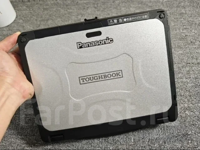 Panasonic Toughbook CF-20. 10.1", 1,2����, ��� 8 ��, ���� 256���, WiFi: 1, Bluetooth: 1, ����������� �� 4��. ����