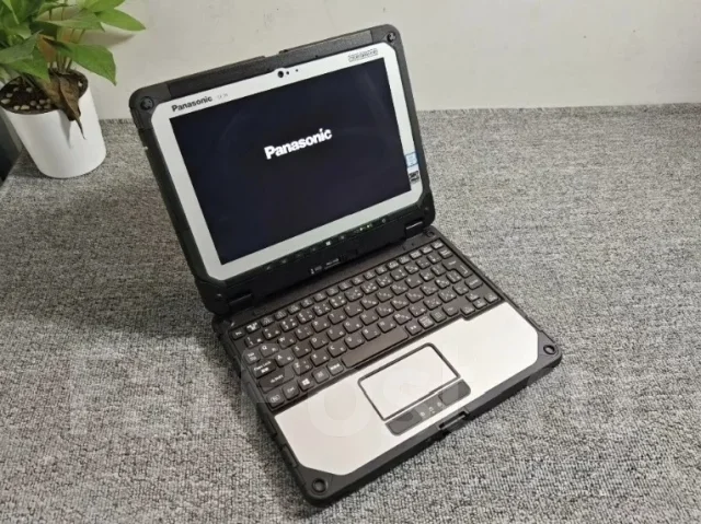 Panasonic Toughbook CF-20. 10.1", 1,2����, ��� 8 ��, ���� 256���, WiFi: 1, Bluetooth: 1, ����������� �� 4��. ����