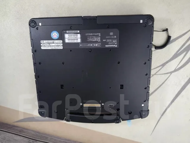 Panasonic Toughbook. 12", 2,6����, ��� 8 ��, ���� 256���, WiFi: 1, Bluetooth: 1, ����������� �� 5��. ����