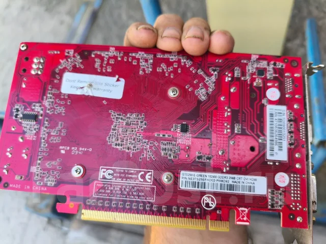 GeForce GTS 250 ����