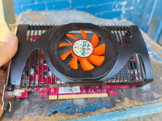 GeForce GTS 250 ����