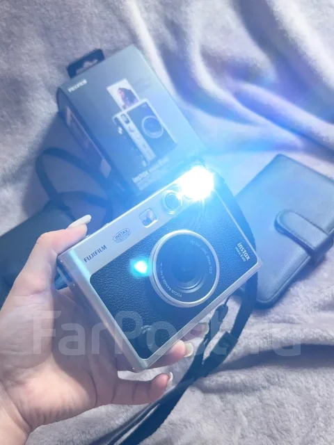 Fujifilm Instax Mini Evo ����