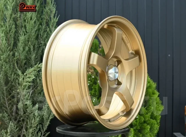 Advan Racing GT Beyond. 7.0x16", 4x100, ET38, �� 73,1���. ����