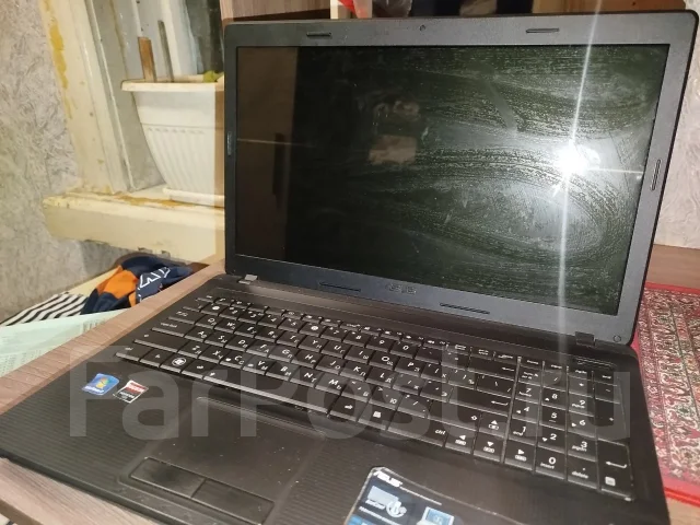 Asus X54H. 15.6", ��� 2048 ��, ���� 320���, WiFi: 1 ����
