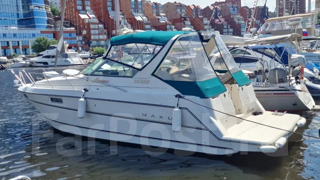 Maxum. 1996 ���, ����� 10,3��., ��������� ������������, 460��.�., ������ ����