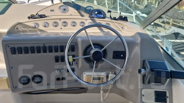 Maxum. 1996 ���, ����� 10,3��., ��������� ������������, 460��.�., ������ ����