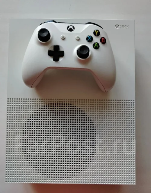 Microsoft Xbox One S ����