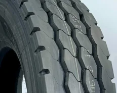 RoyalBlack AV211