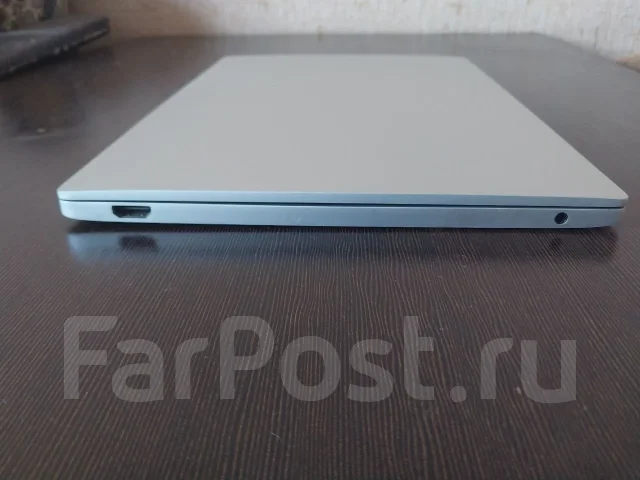 Xiaomi Mi Notebook Air 12.5. 12.5", ��� 4 ��, ���� 256���, WiFi: 1, Bluetooth: 1, ����������� �� 3��. ����
