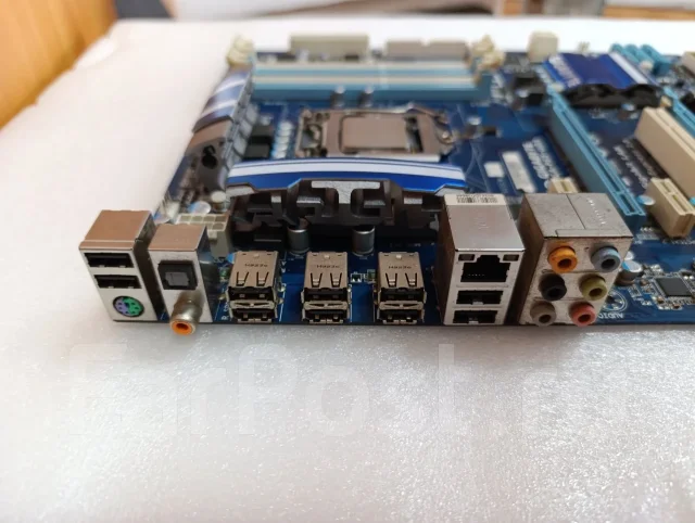 Intel Core i3-560 ����