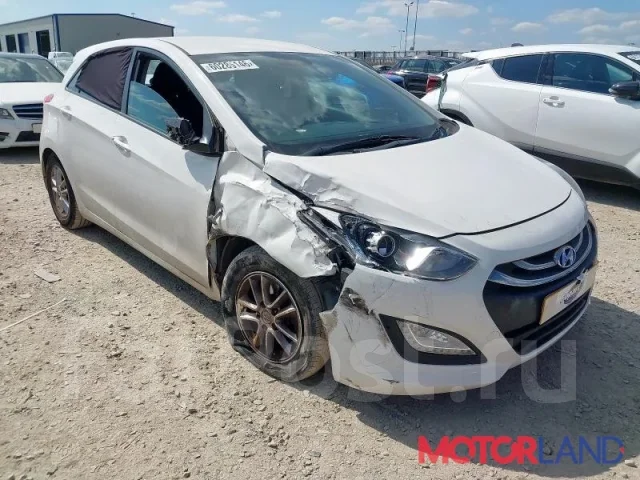������� Hyundai i30 2011-2017 21390268 361002B220 ����