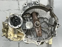���� Volkswagen Polo 02T301103AB CFN 02T301103AB ����